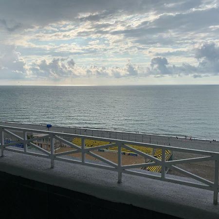 Tg Apartment Sea View Batumi Exterior photo